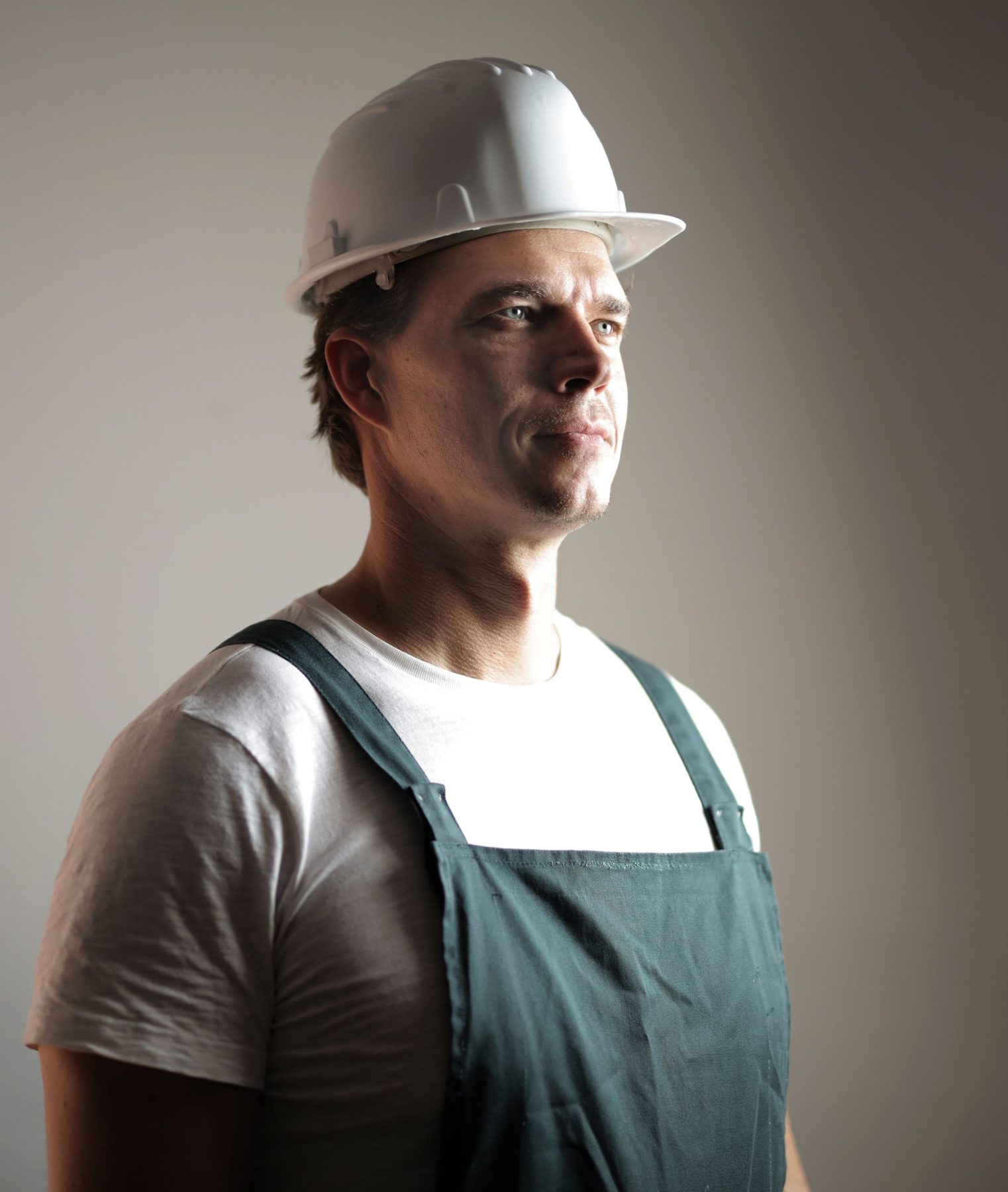 Big Ron Ellis, Fuse box fixer